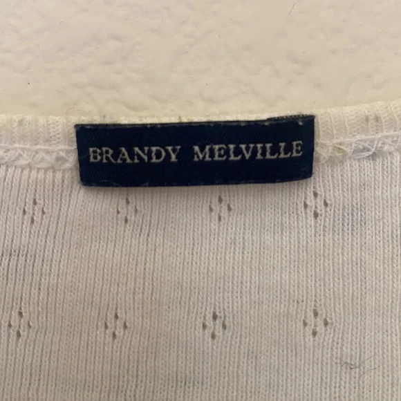 Brandy Melville tee - Picture 2 of 3